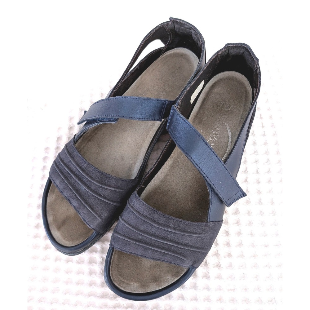 Naot Papaki Women's 41 Navy Leather Comfort Walking Slingback Sandals
